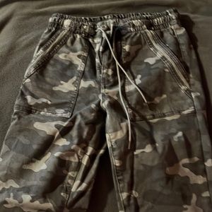 AE Jogger Pants